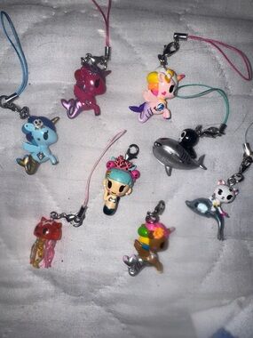 (8)8 Tokidoki frenzies